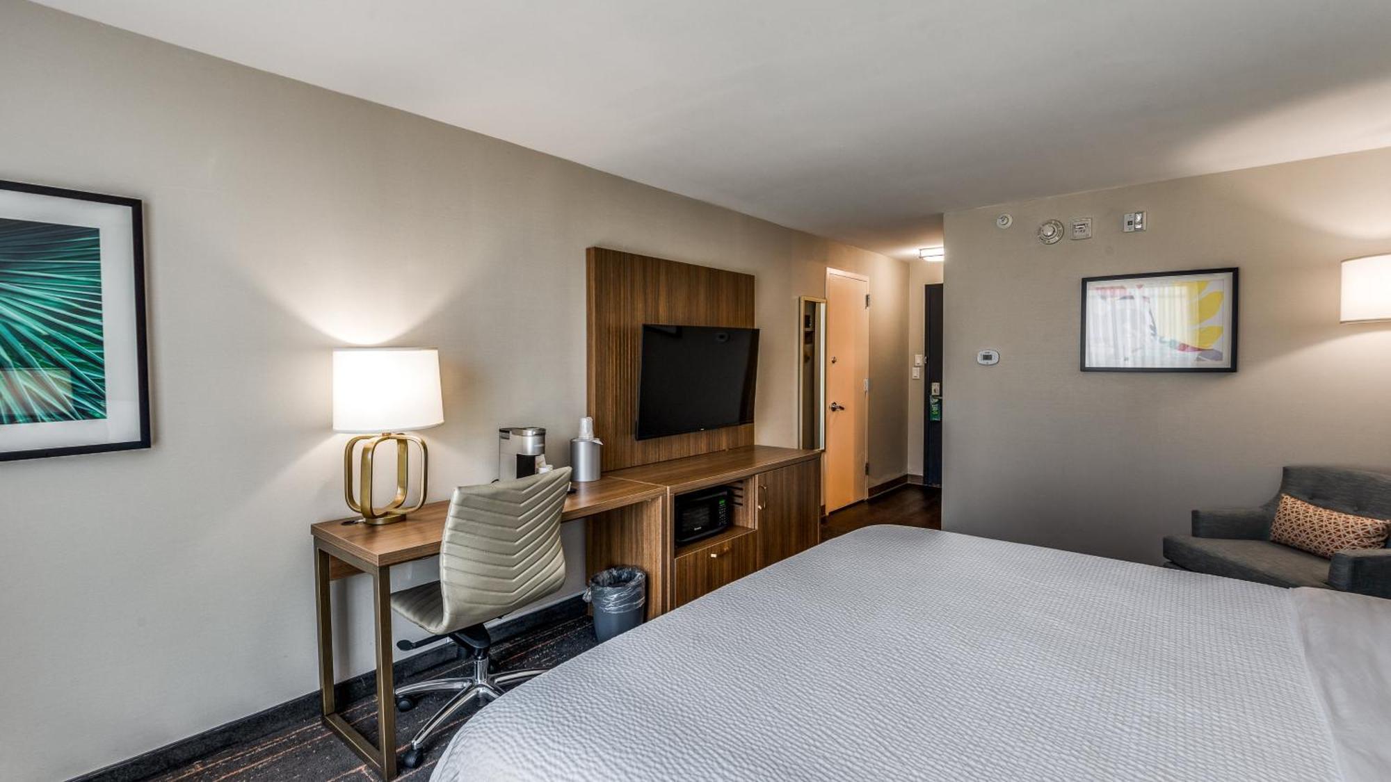 Holiday Inn Dallas Market Ctr Love Field By Ihg Экстерьер фото