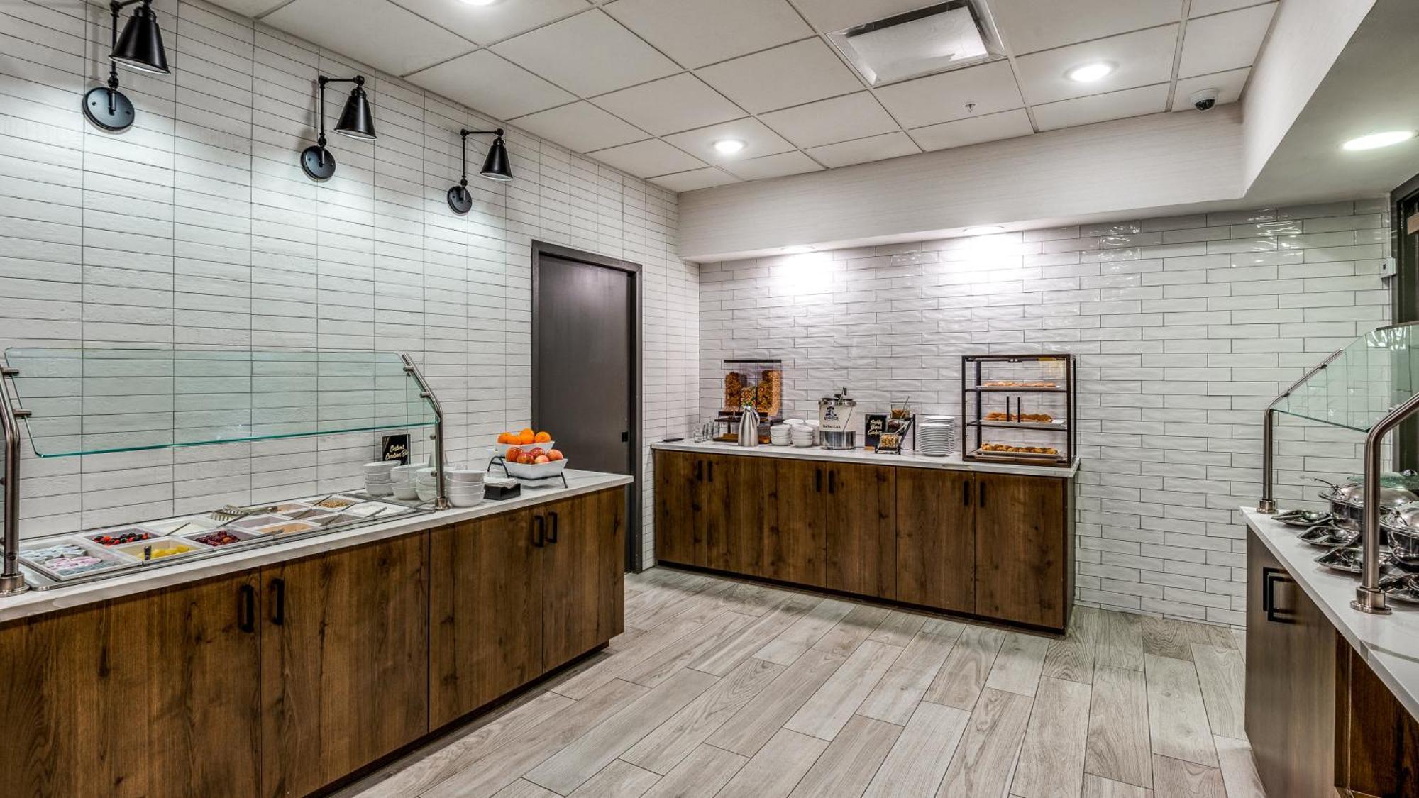 Holiday Inn Dallas Market Ctr Love Field By Ihg Экстерьер фото