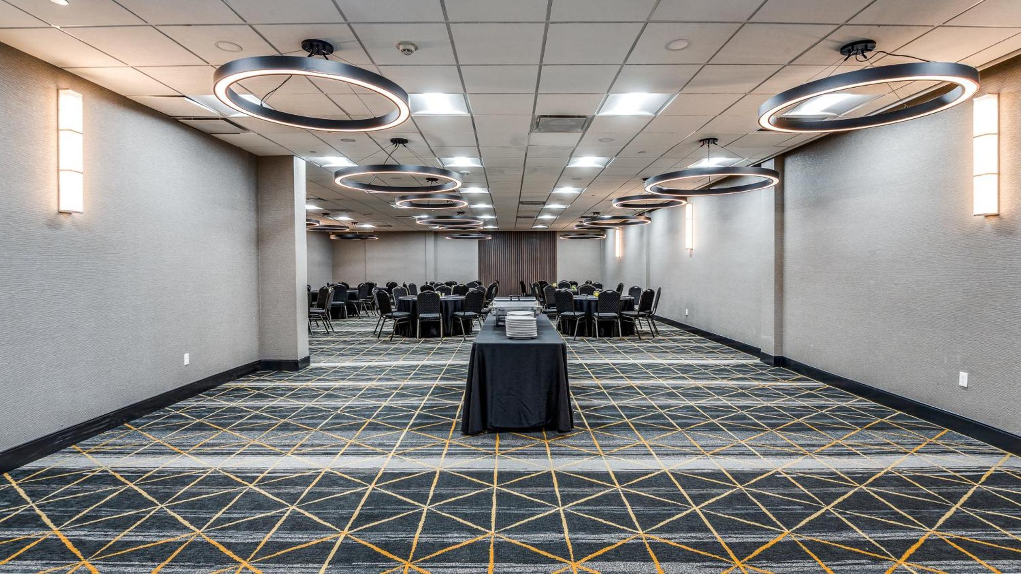 Holiday Inn Dallas Market Ctr Love Field By Ihg Экстерьер фото